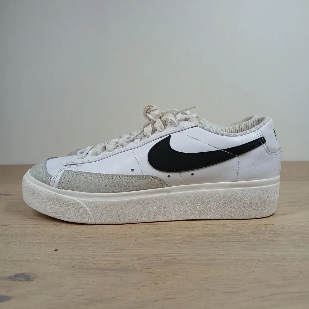 Nike Blazer Low Platform Sneakers Men's 10 White Black Leather Casual Shoes