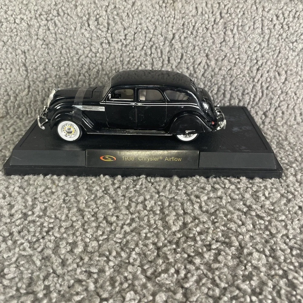 Signature display case