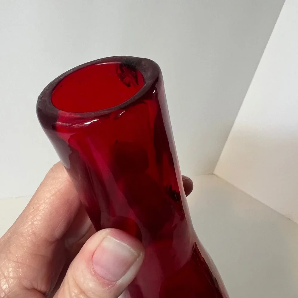 N/A vibrant red