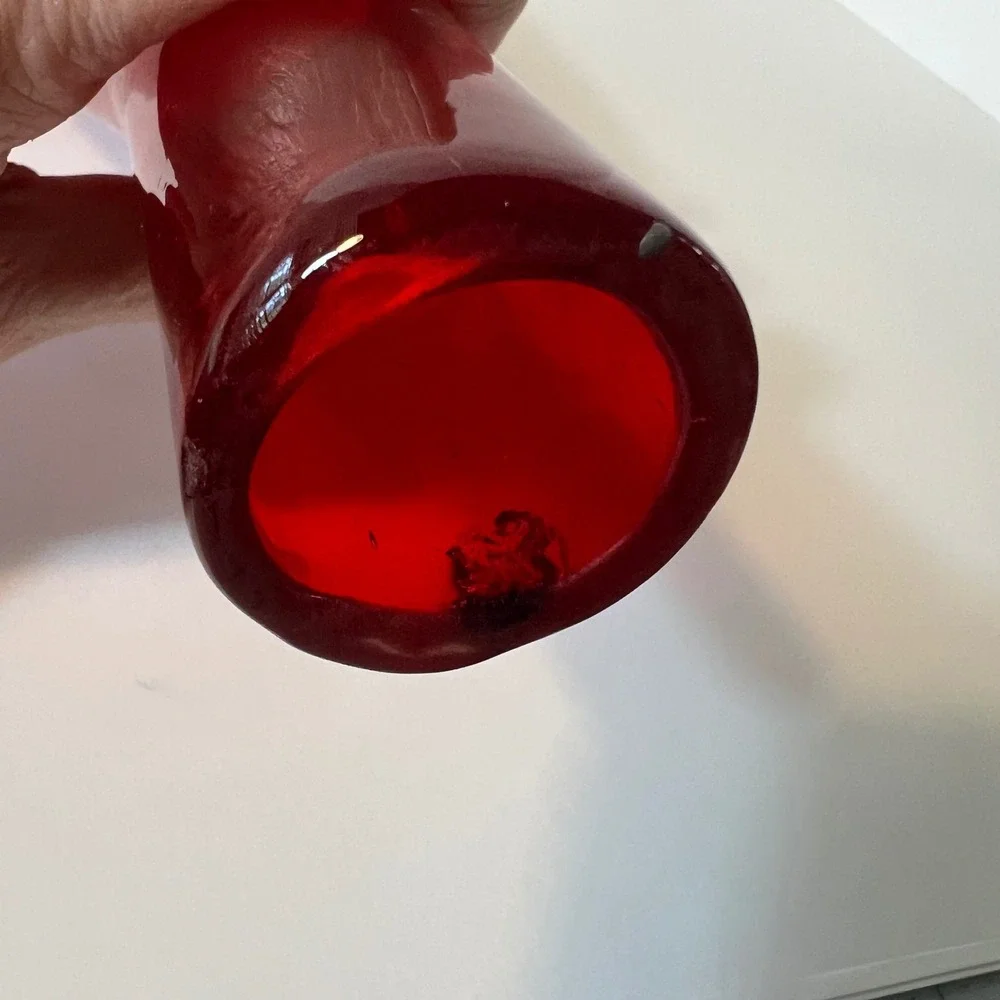 N/A vibrant red