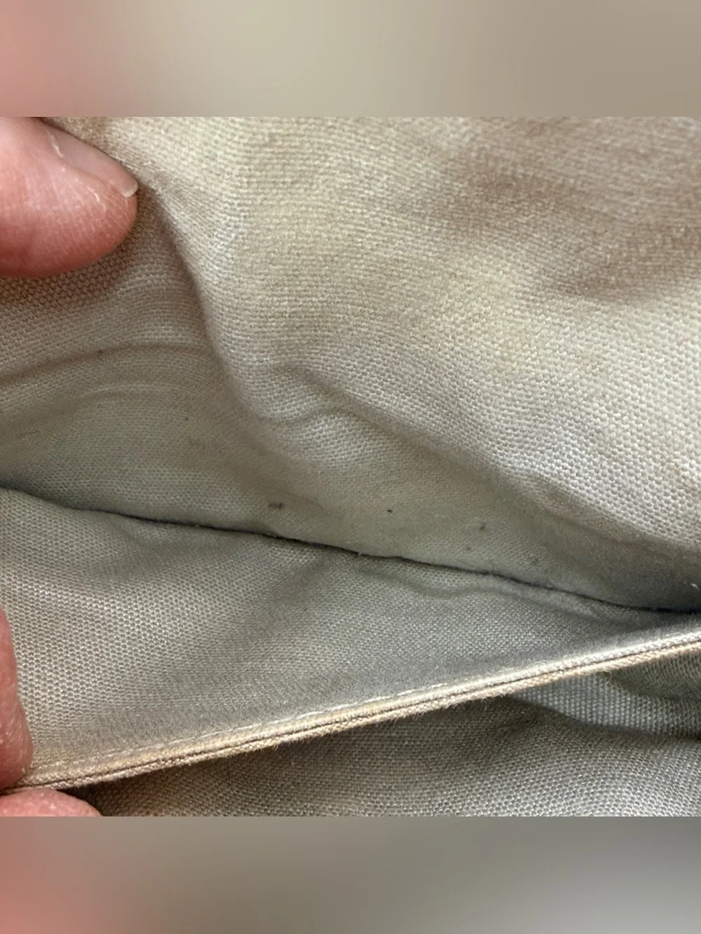 Dooney & Bourke authentic dooney