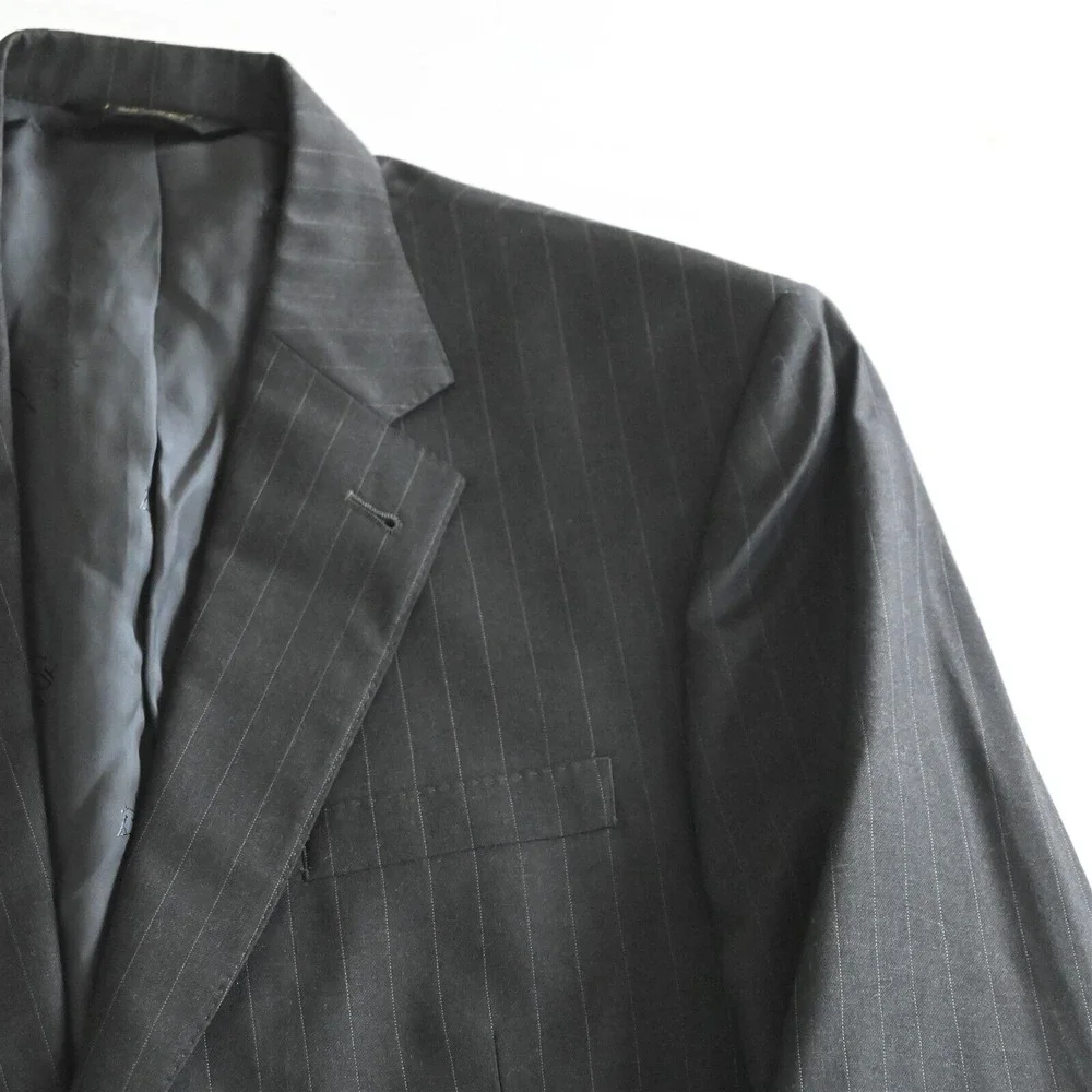 Jos. A. Bank long shoulders gray