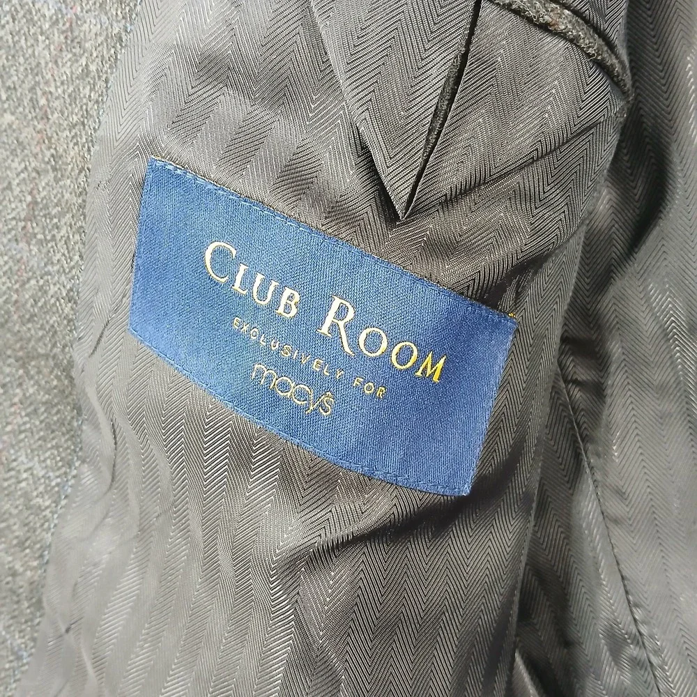 Club Room flaws never if