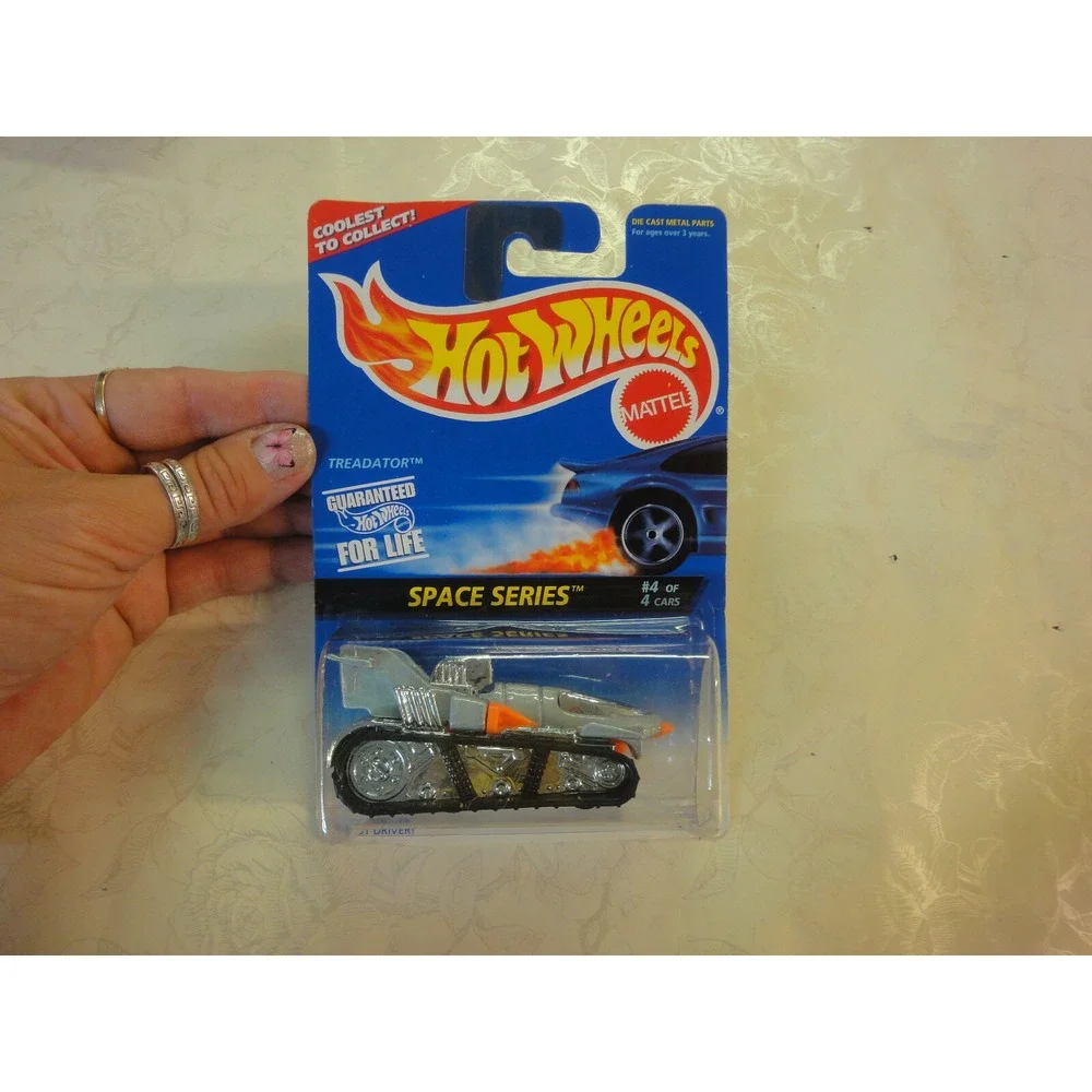 Mattel HOT WHEELS Die‎ cast 15231 Space series Treadator #391 1995 NEW 4 of 4