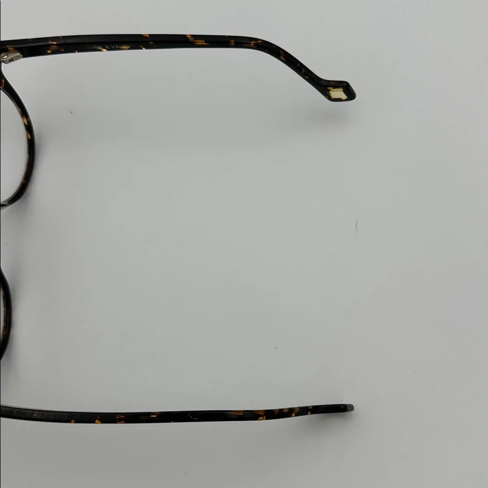 Anne Et Valentin metal origin