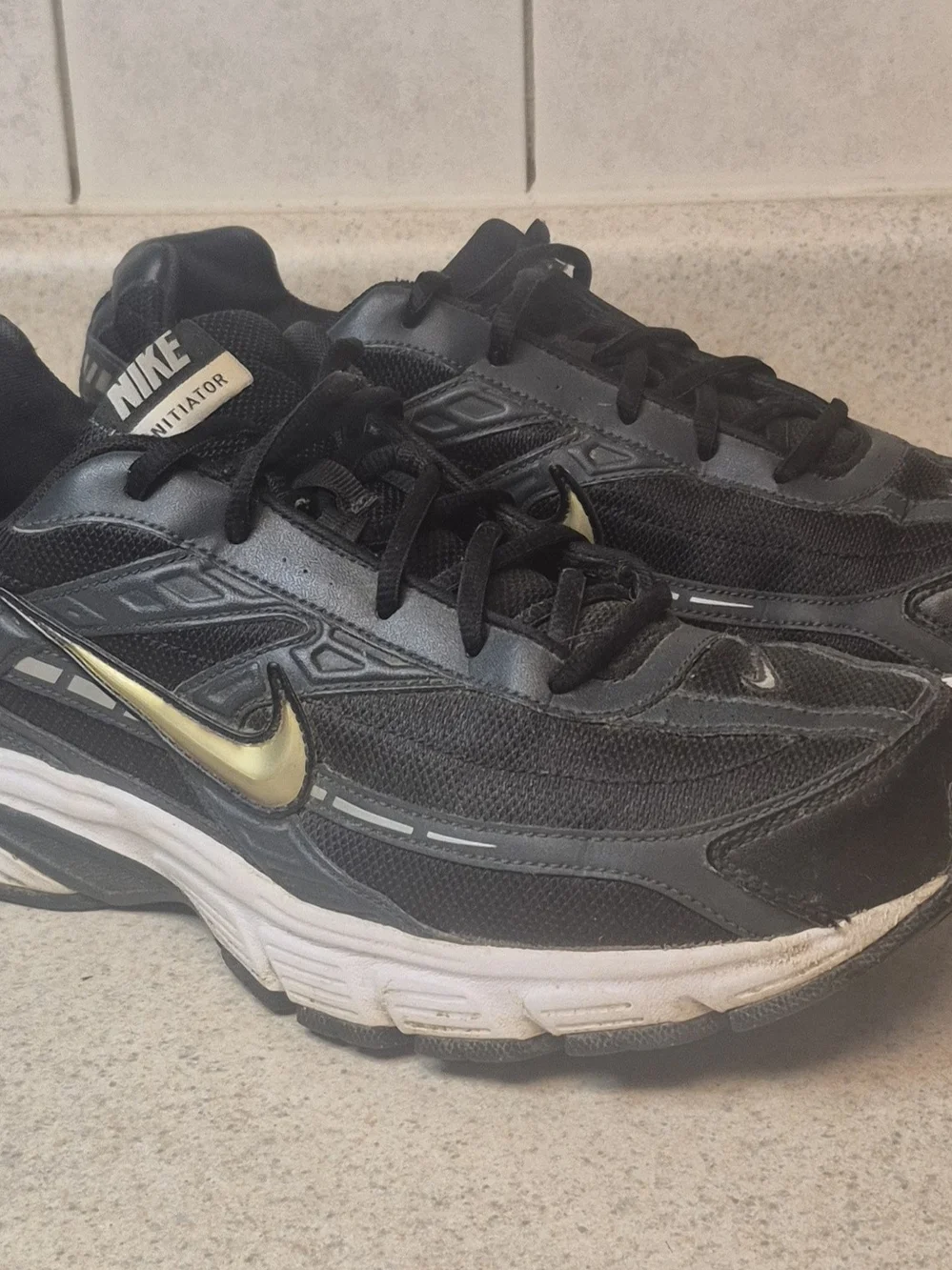 Nike Initiator Men's Athletic Running Size 14 Black 394055-002