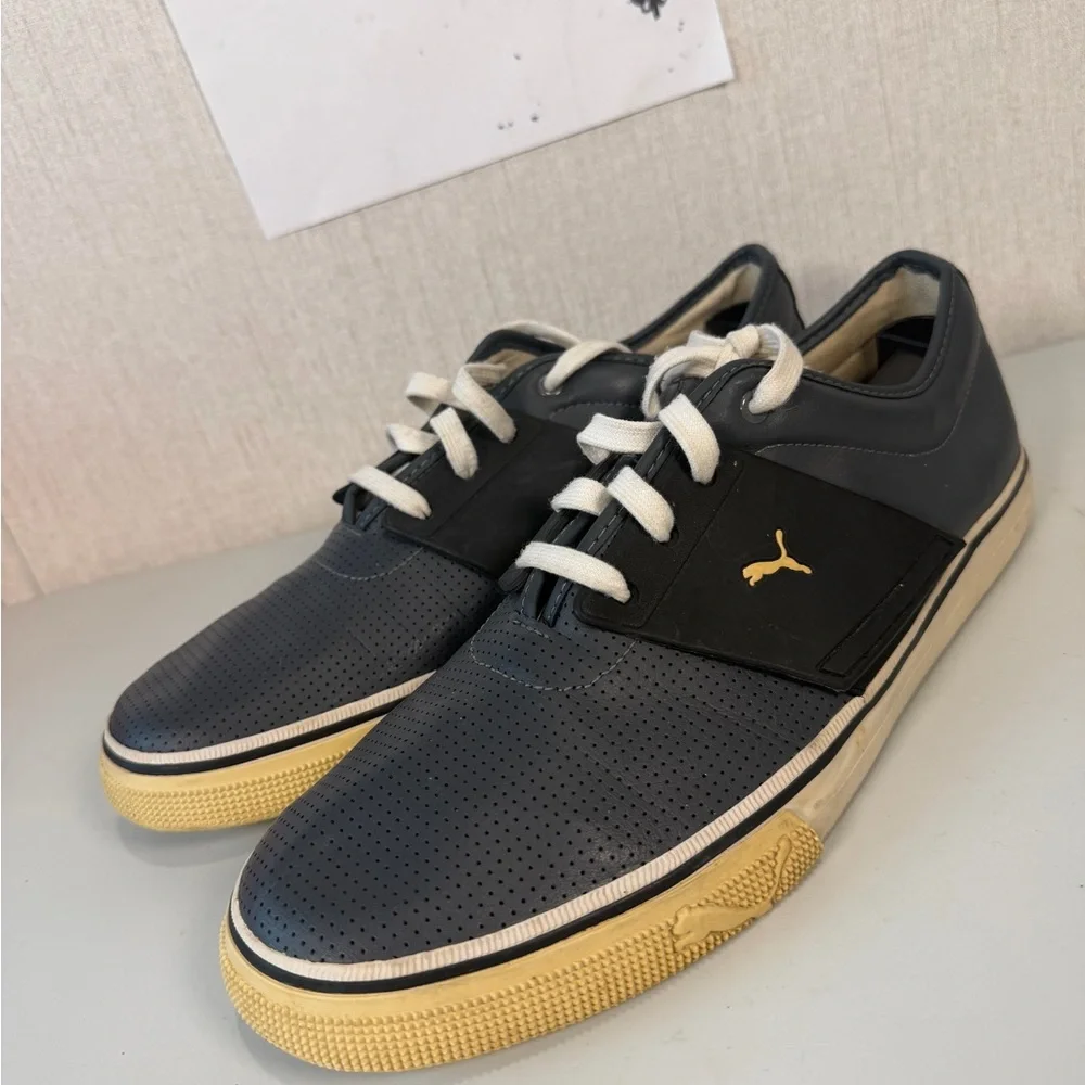 PUMA men's gray w/black rubber trim lace up oxford shoes size US‎ 12