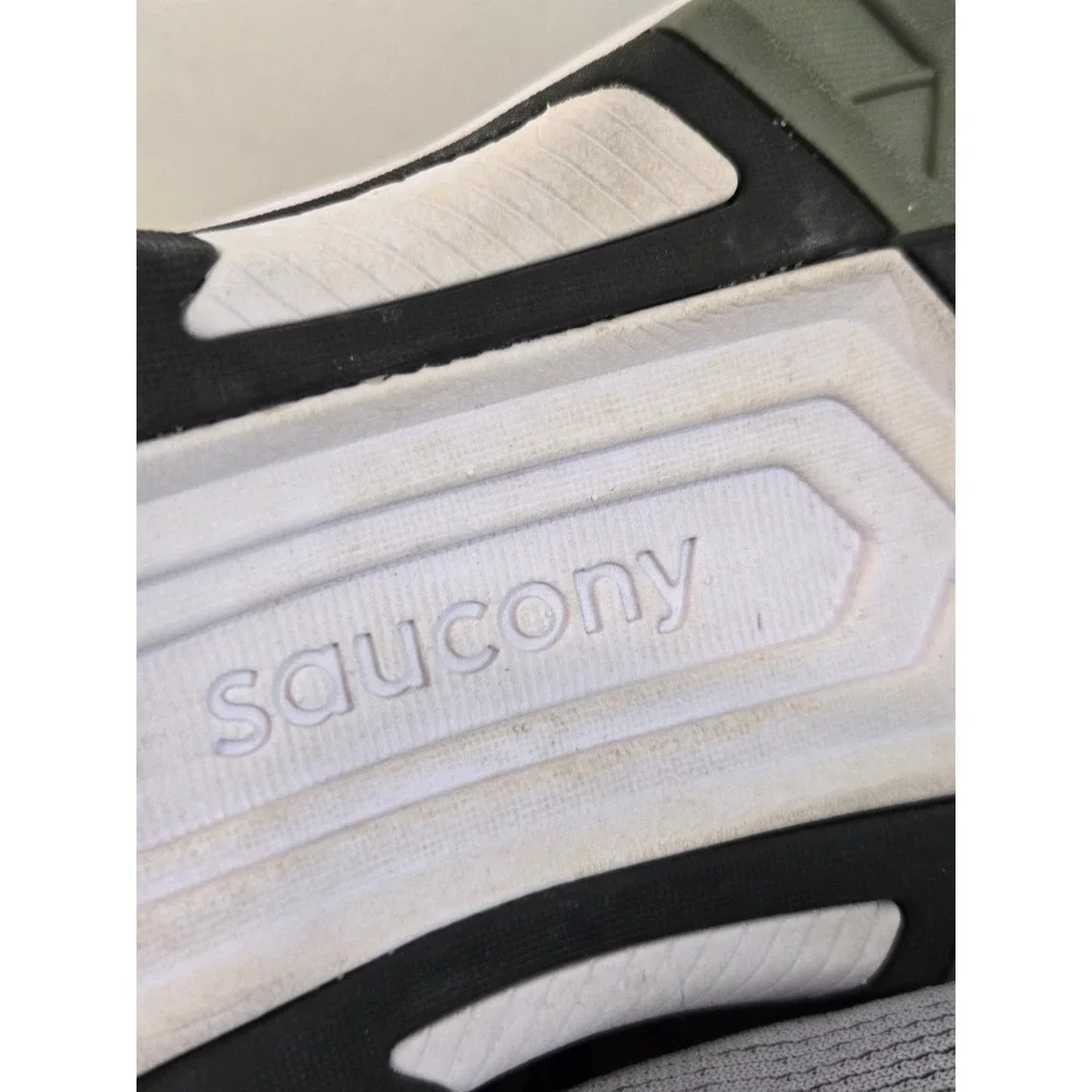 Saucony very good