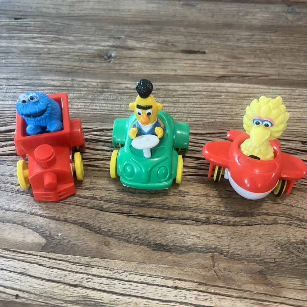 Vintage illco Jim Henson Sesame Street Big Bird Bert Cookie Monster Collectibles