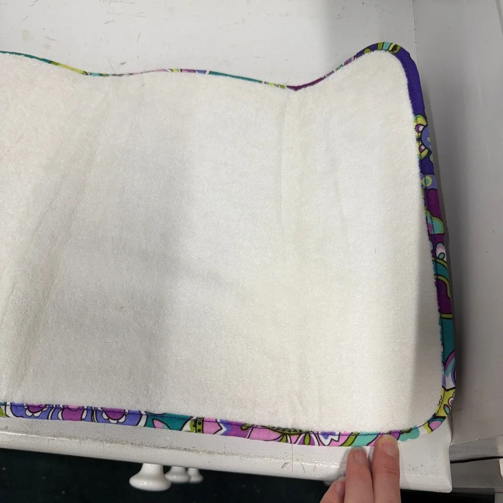 Vera Bradley excellent pre