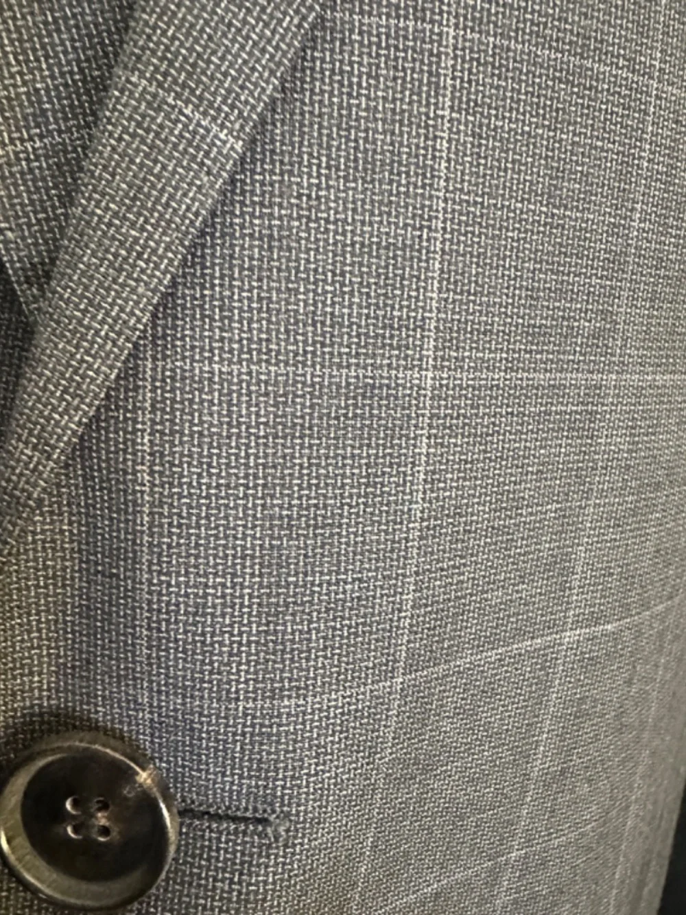 Boss by Hugo Boss Plaid Blazer 42R Gently worn 100% virgin wool 2 button