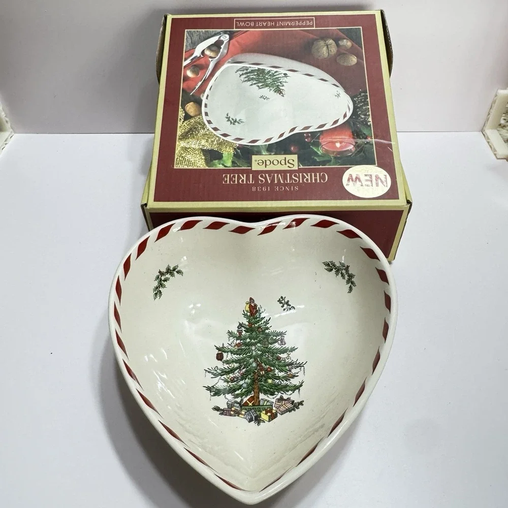 Spode Christmas Tree Peppermint Heart Candy Serving Bowl 8