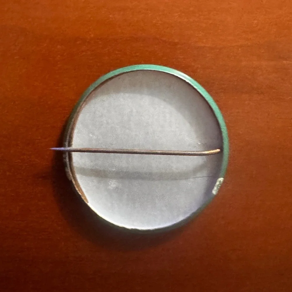 N/A vintage round