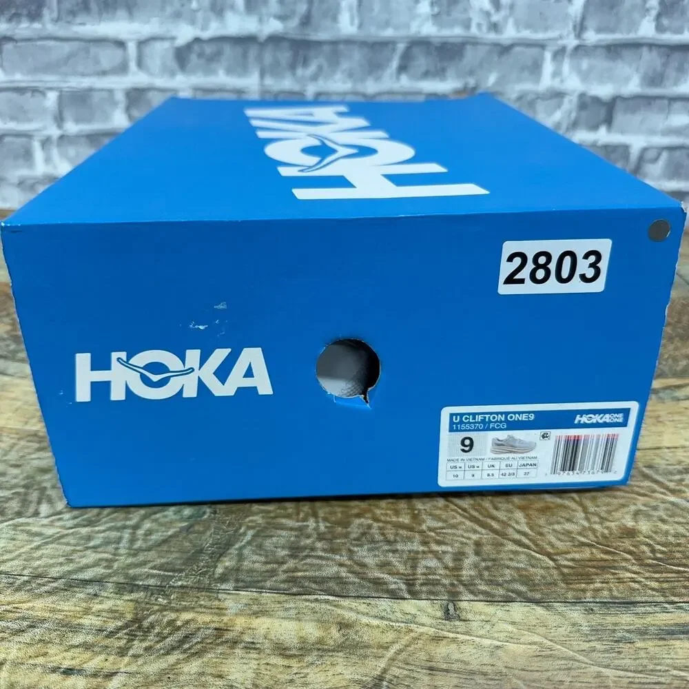 Hoka One One brand new