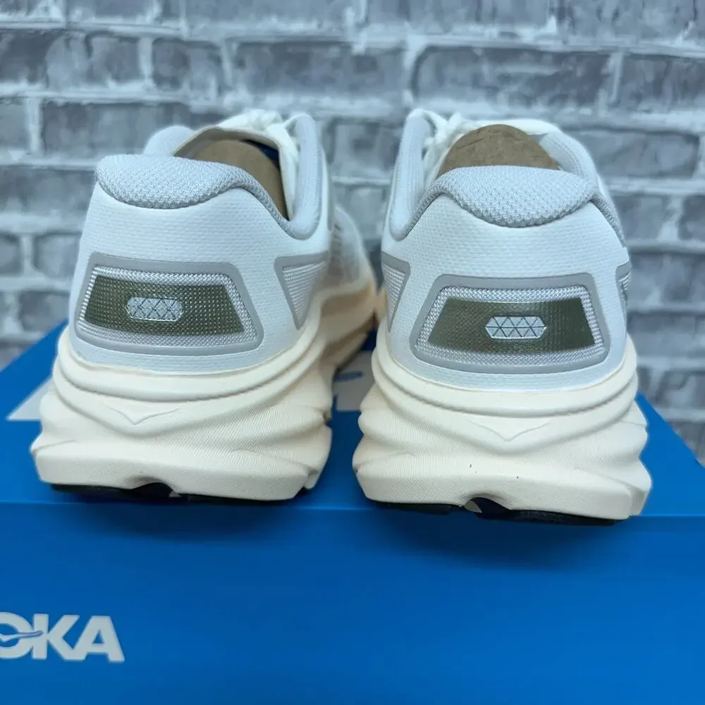 Hoka One One brand new
