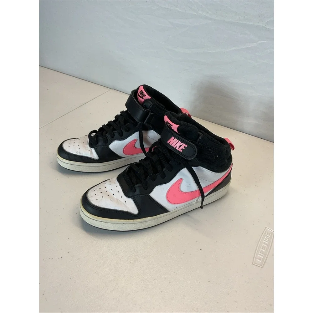 Nike gently used