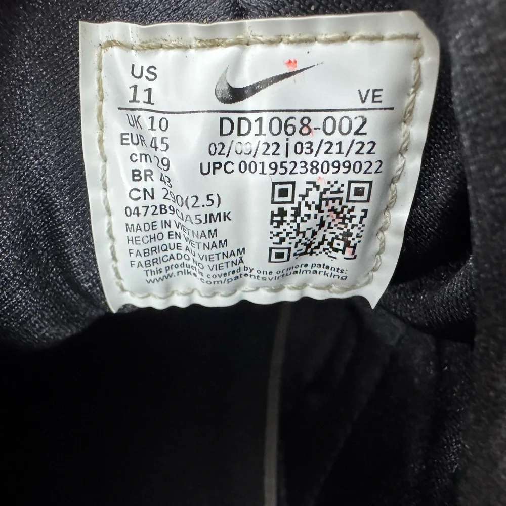 Nike good preowned