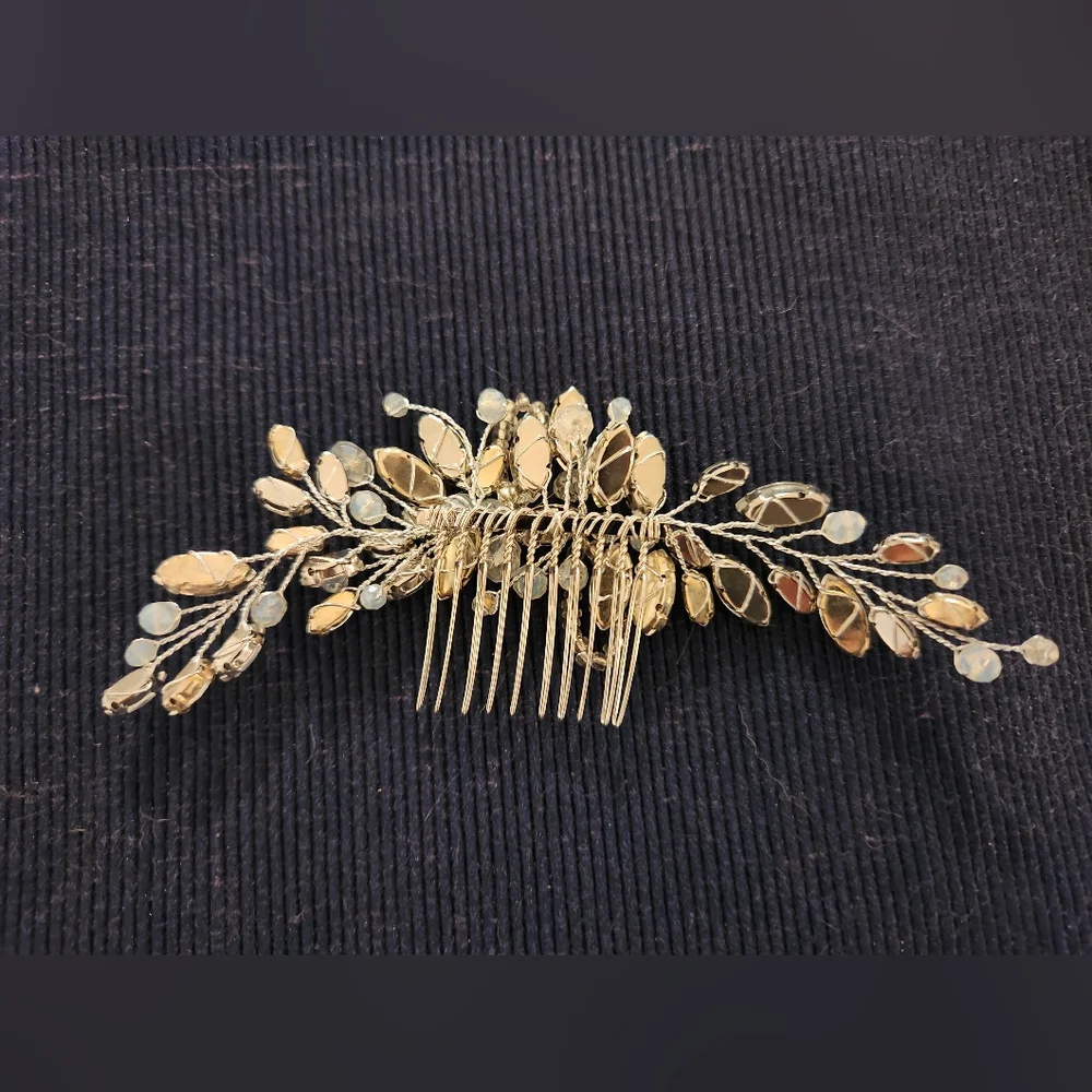 The Unbranded Brand beautiful beaded