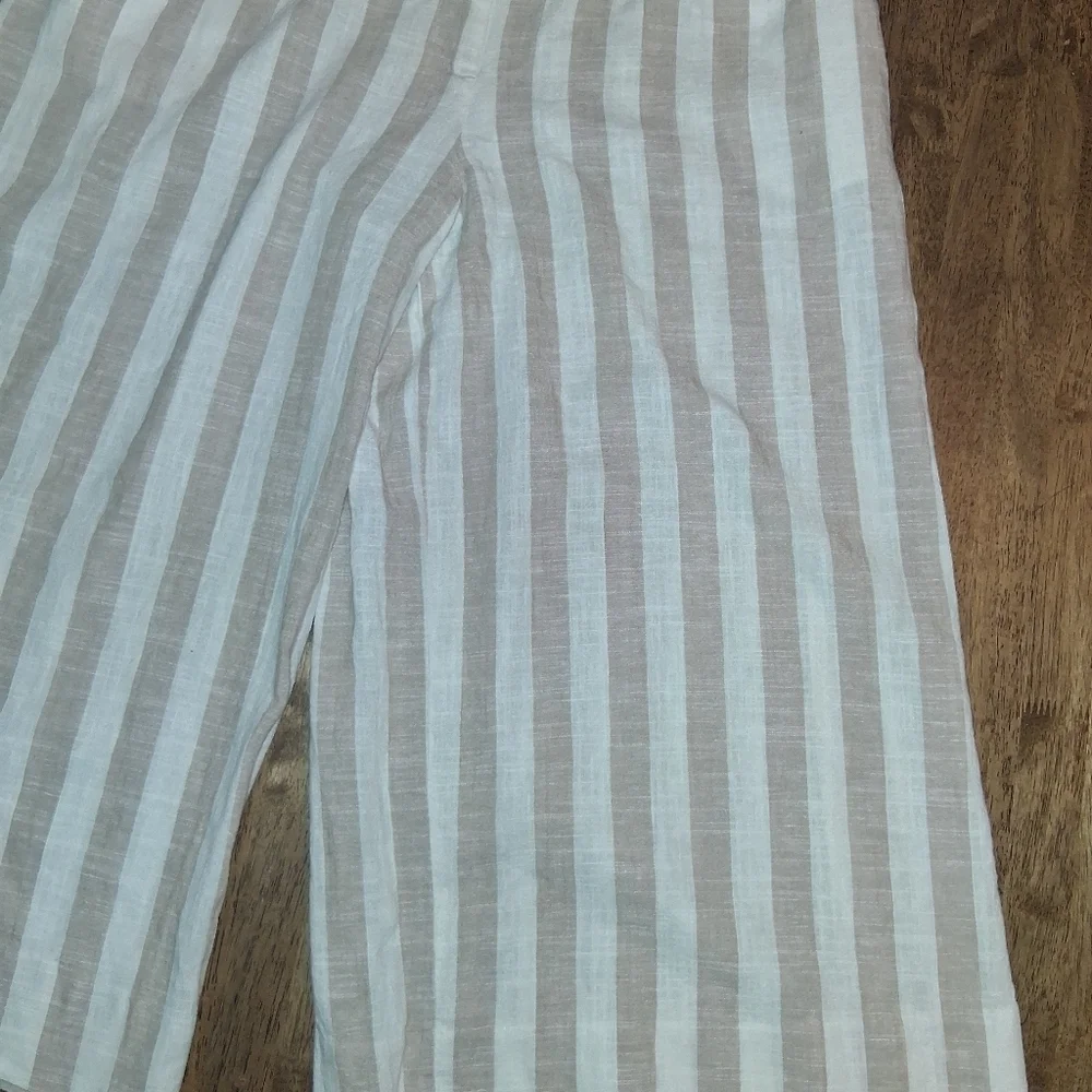 H&M white tan
