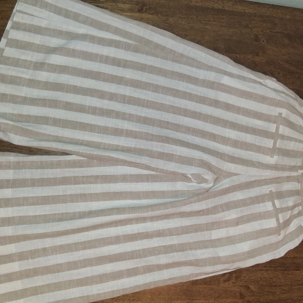 H&M white tan