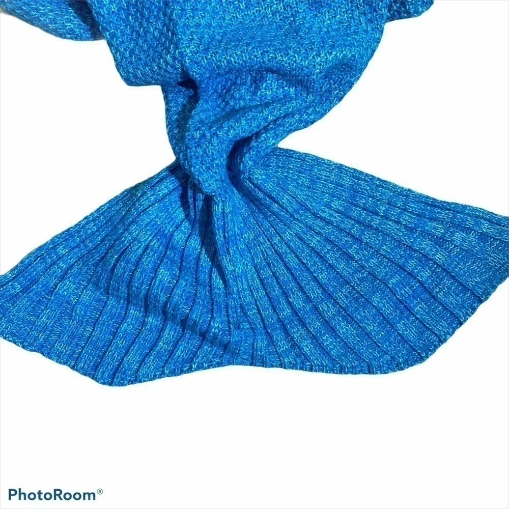 N/A knitted mermaid