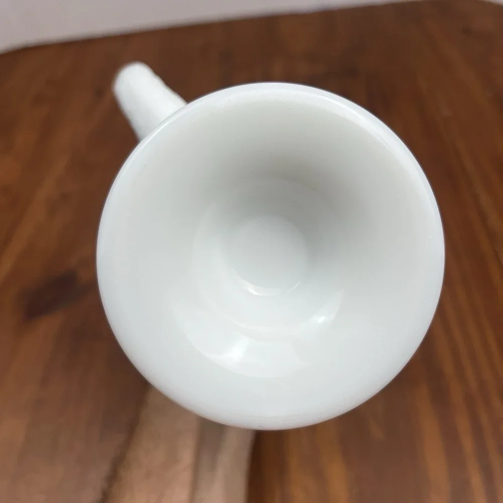 Unmarked this vintage