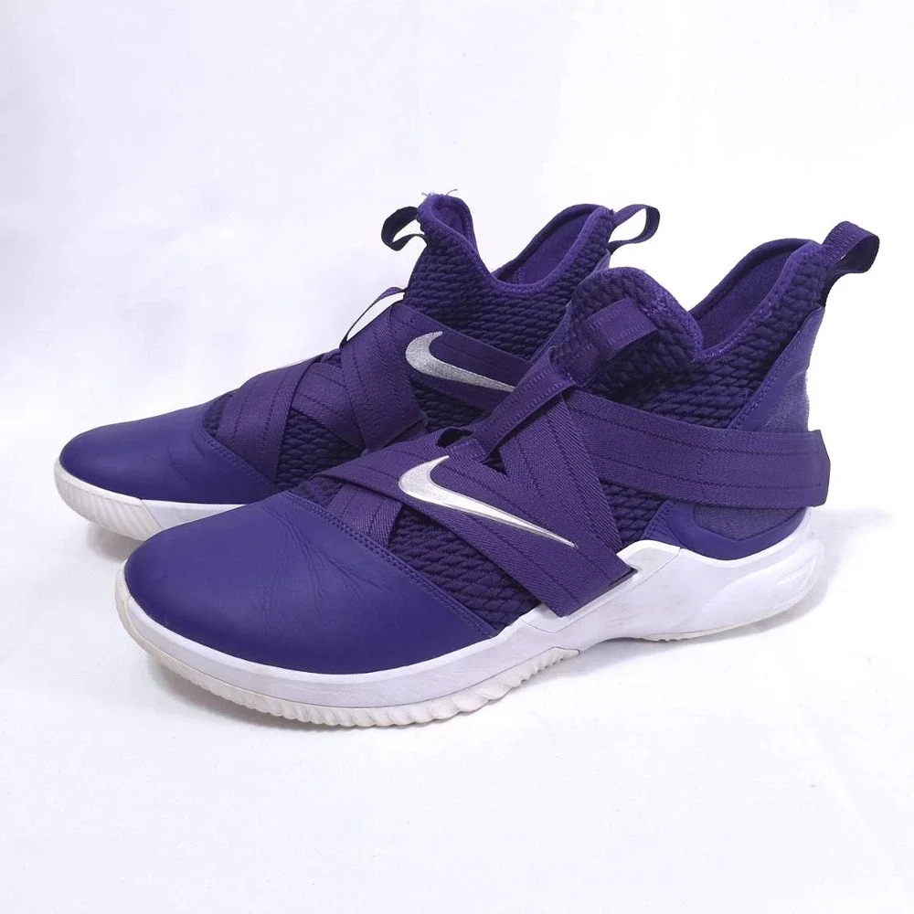 Nike lebron soldier