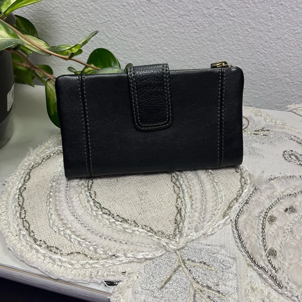Fossil elegant wallet
