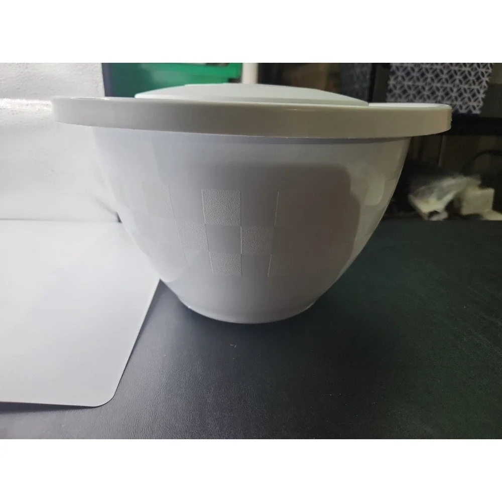 Pampered Chef  Large 10