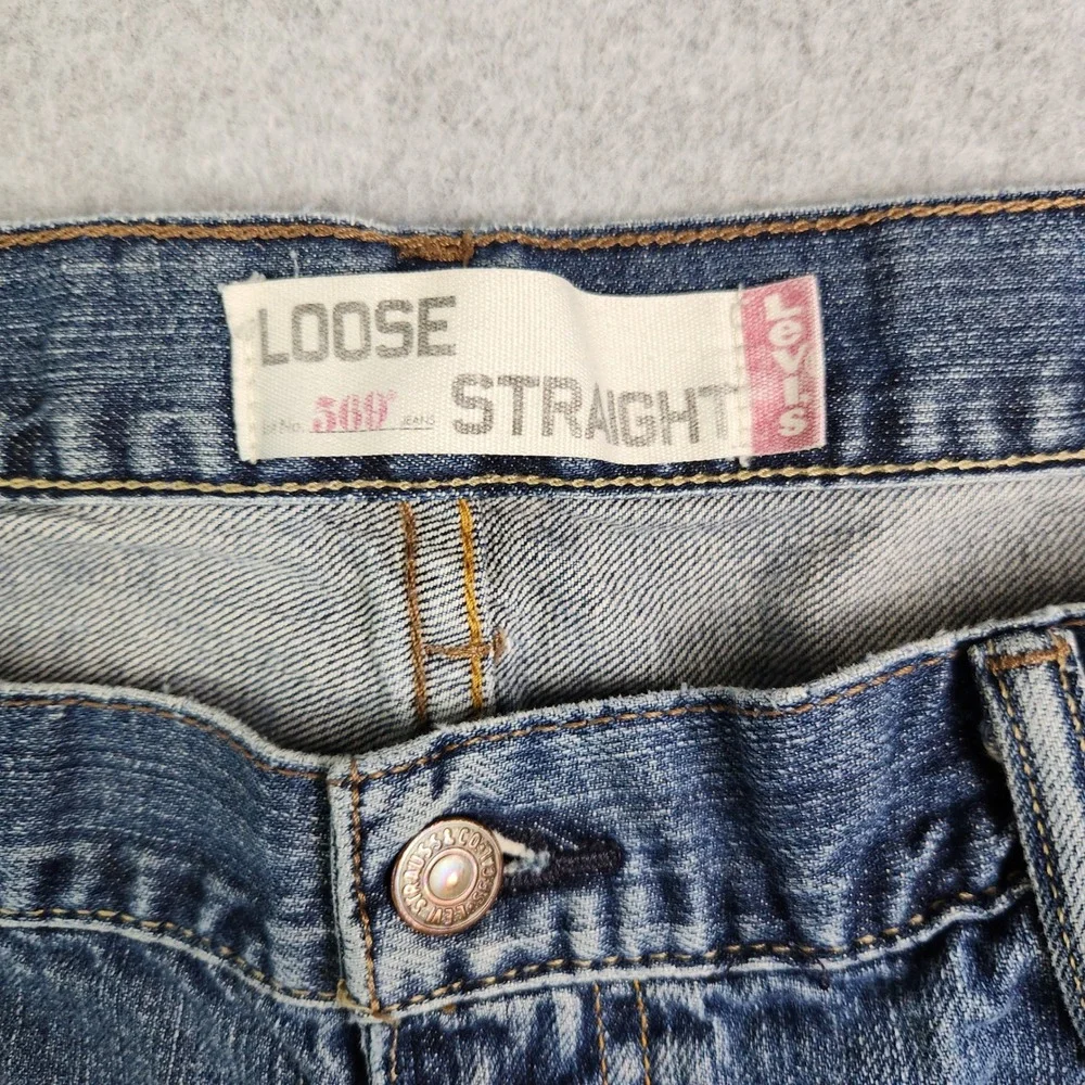 Levis levi 569