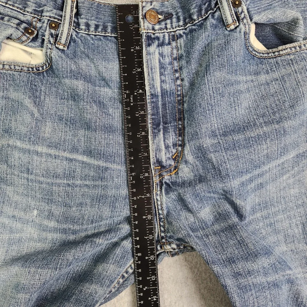 Levis levi 569