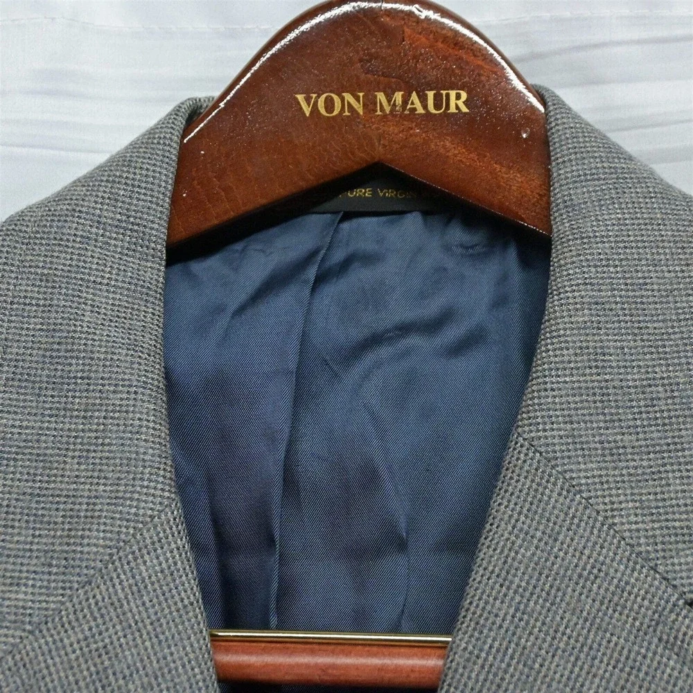 Hart Schaffner Marx hart schaffner