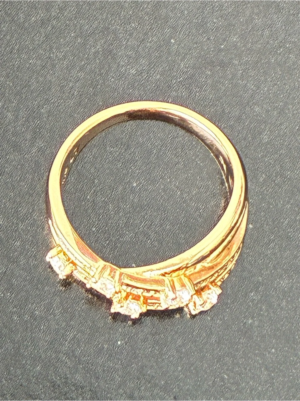 N/A elegant gold