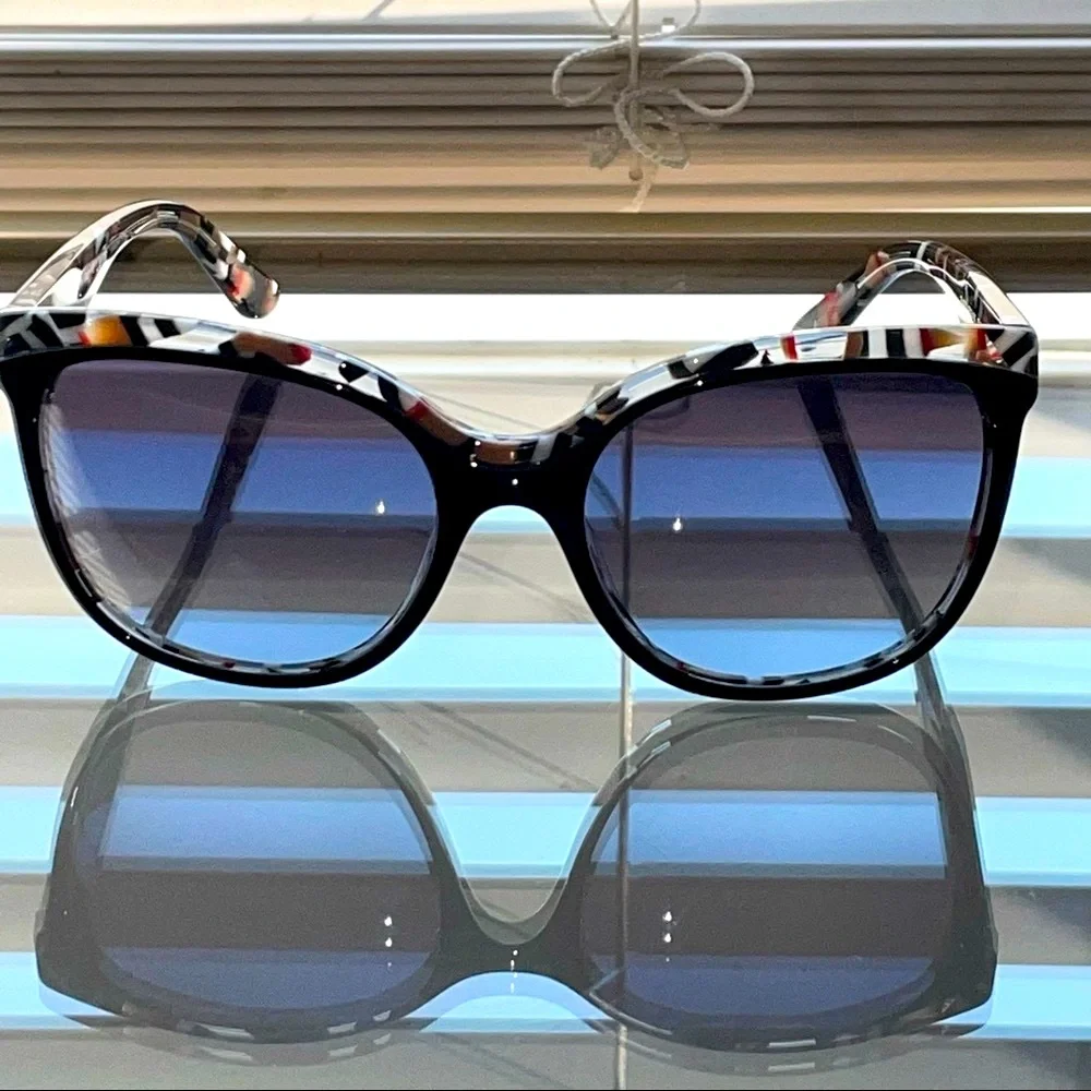 NWT Burberry Sunglasses