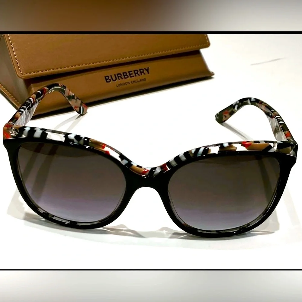 NWT Burberry Sunglasses