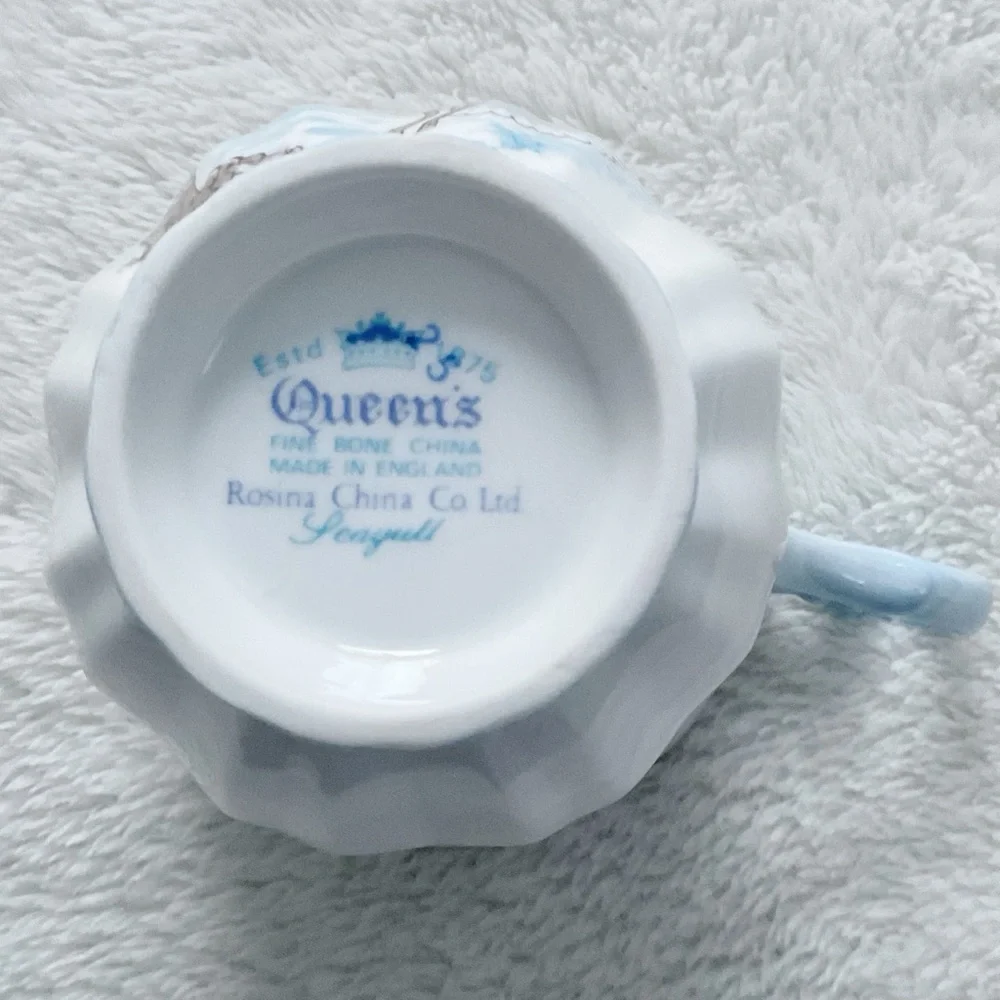 Queen’s beautiful by