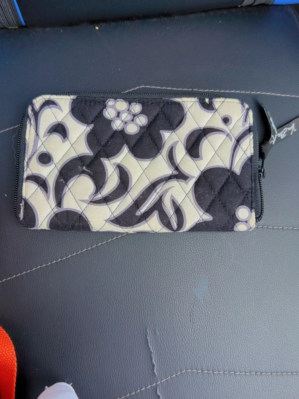 Vera Bradley zip around