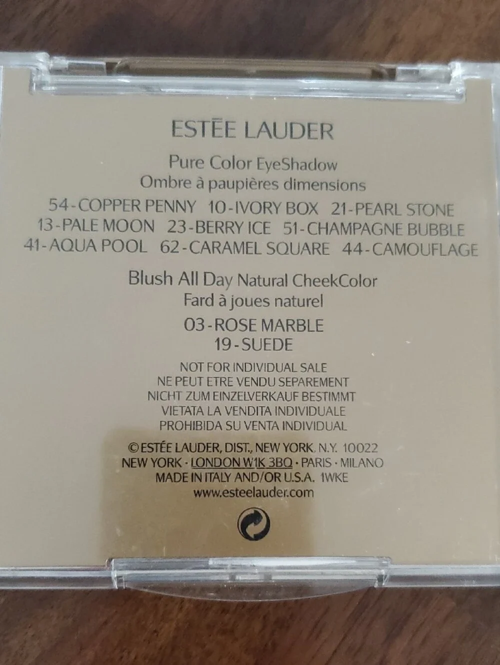 Estee Lauder compact palette