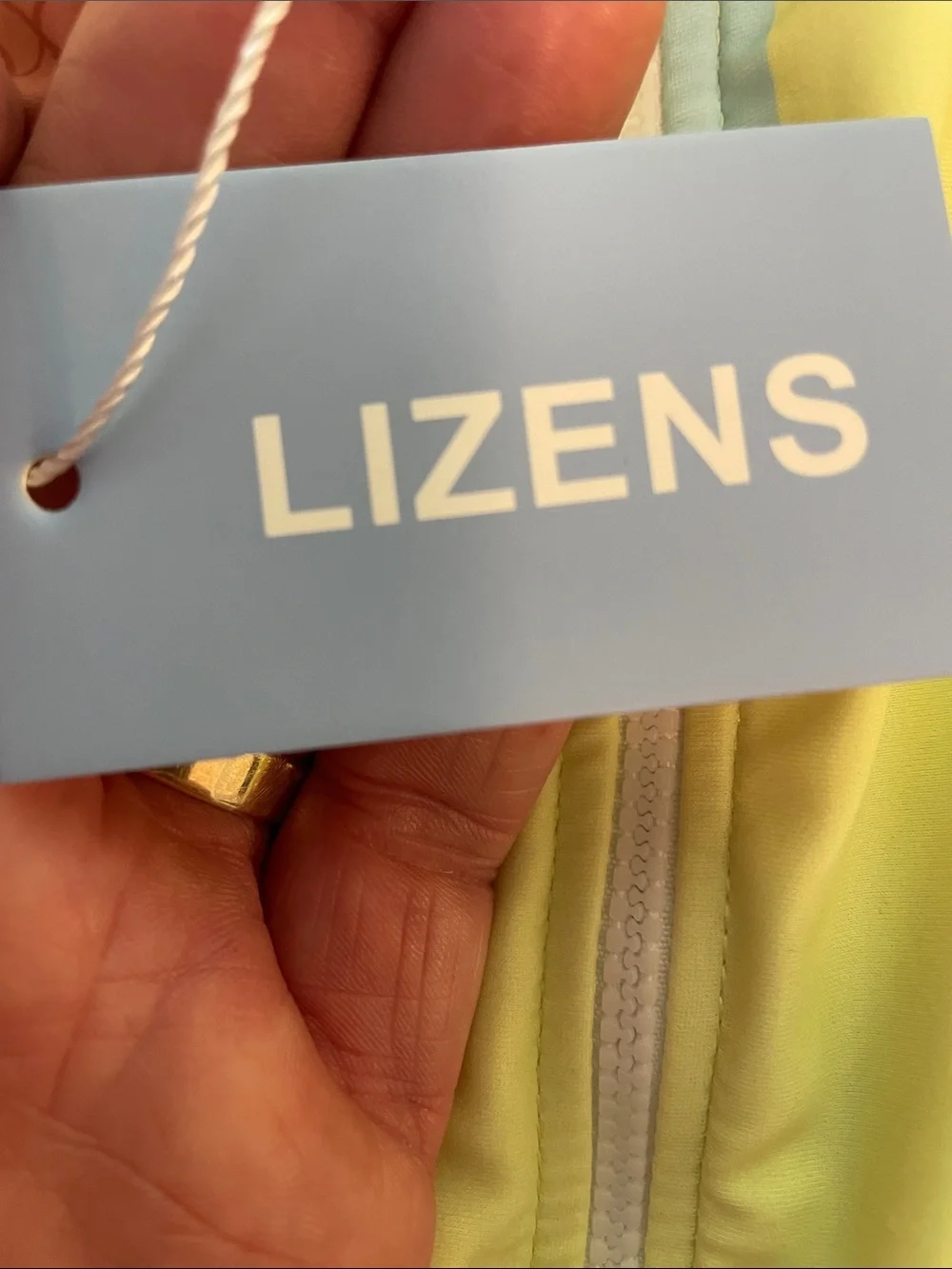 lizens lizenz yellow