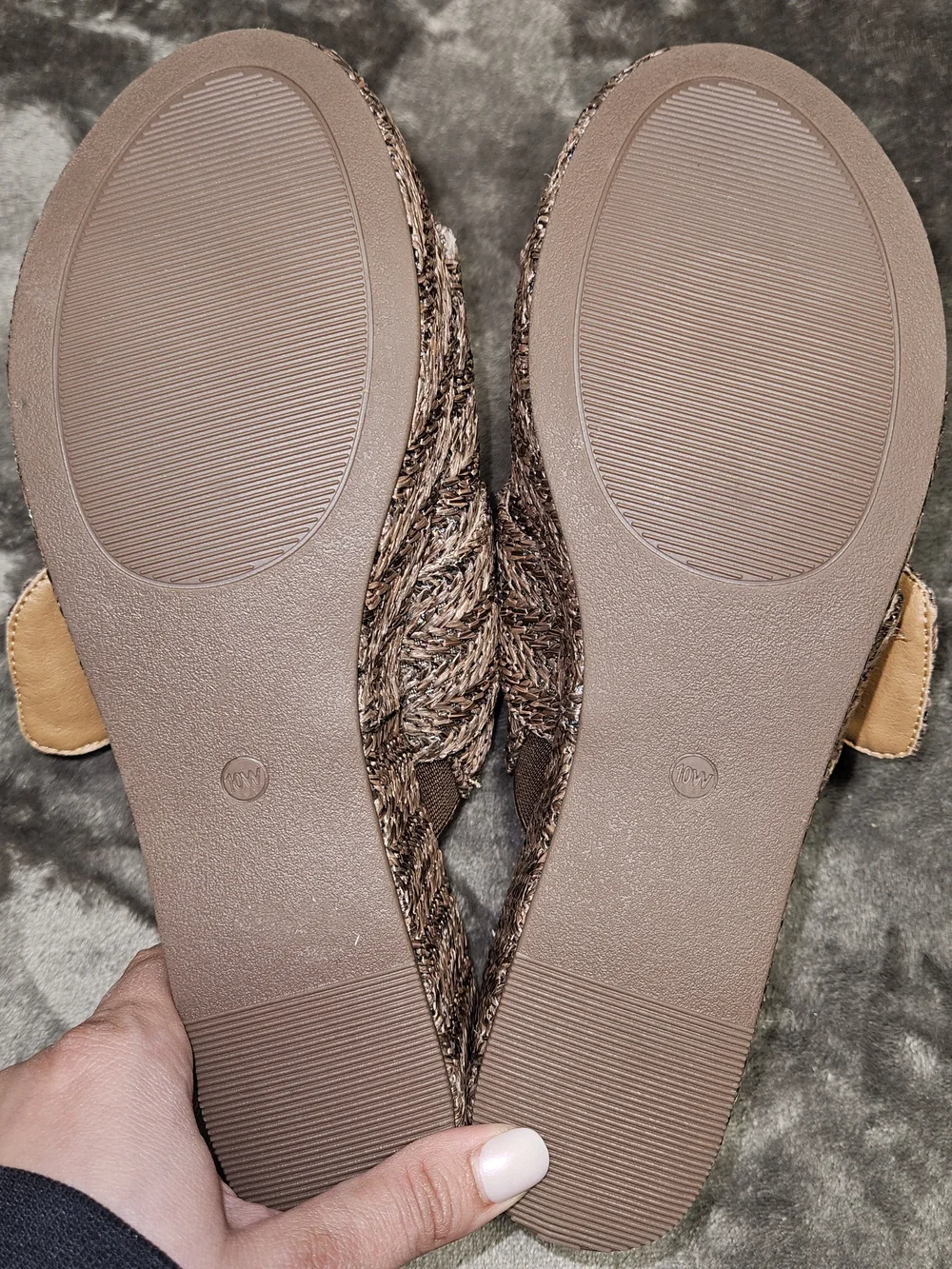 C Comfort brown woven