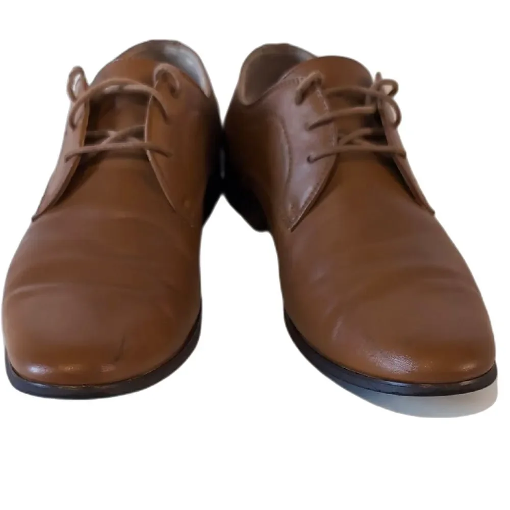 Perry Ellis these perry