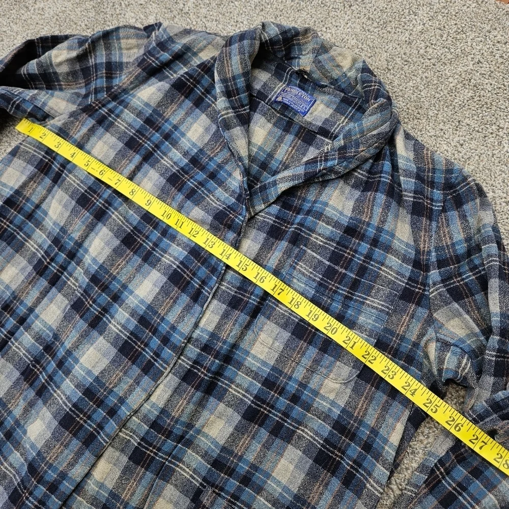 Pendleton sleeve blue white