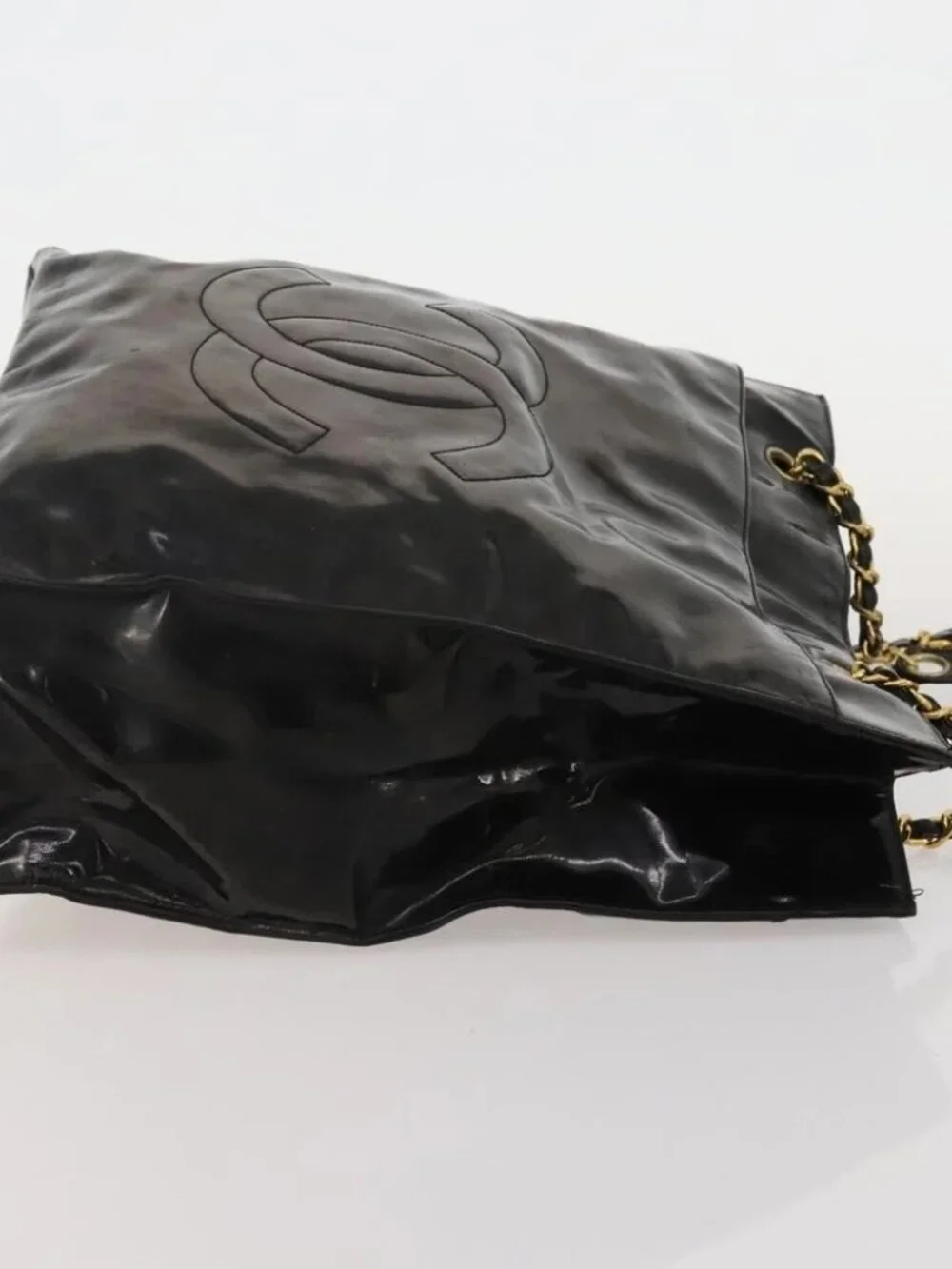 CHANEL brand	chanel color	black