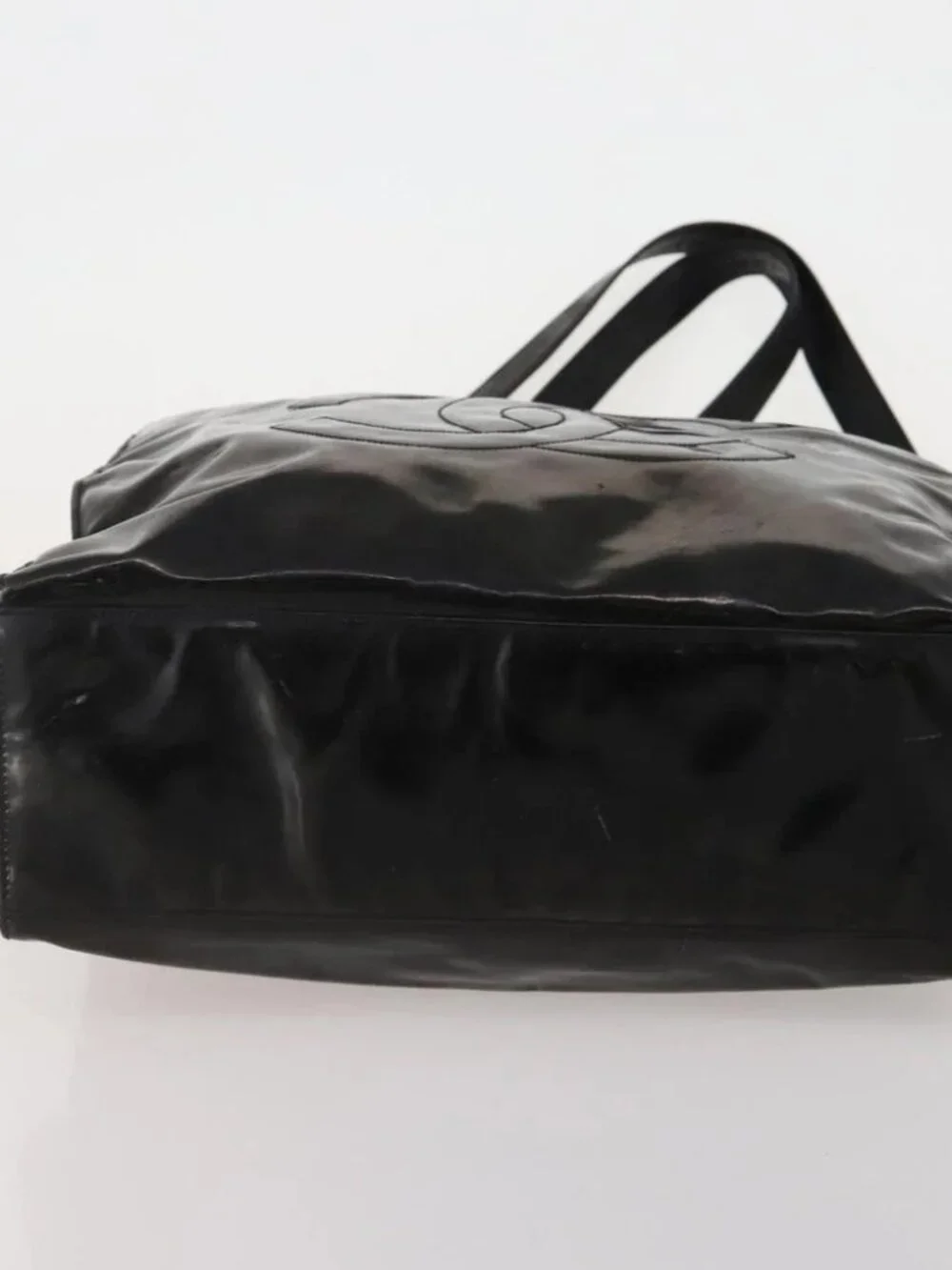 CHANEL brand	chanel color	black