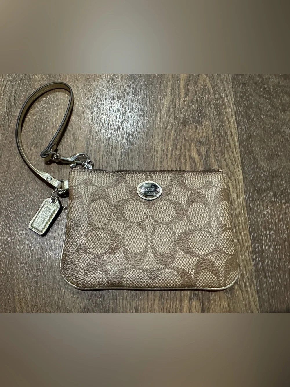 Coach front gently brown