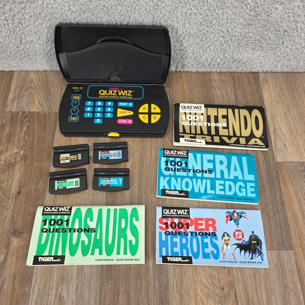 Tiger Quiz Wiz Electronic Trivia Game Console 4 Cartridges Nintendo Super Heroes