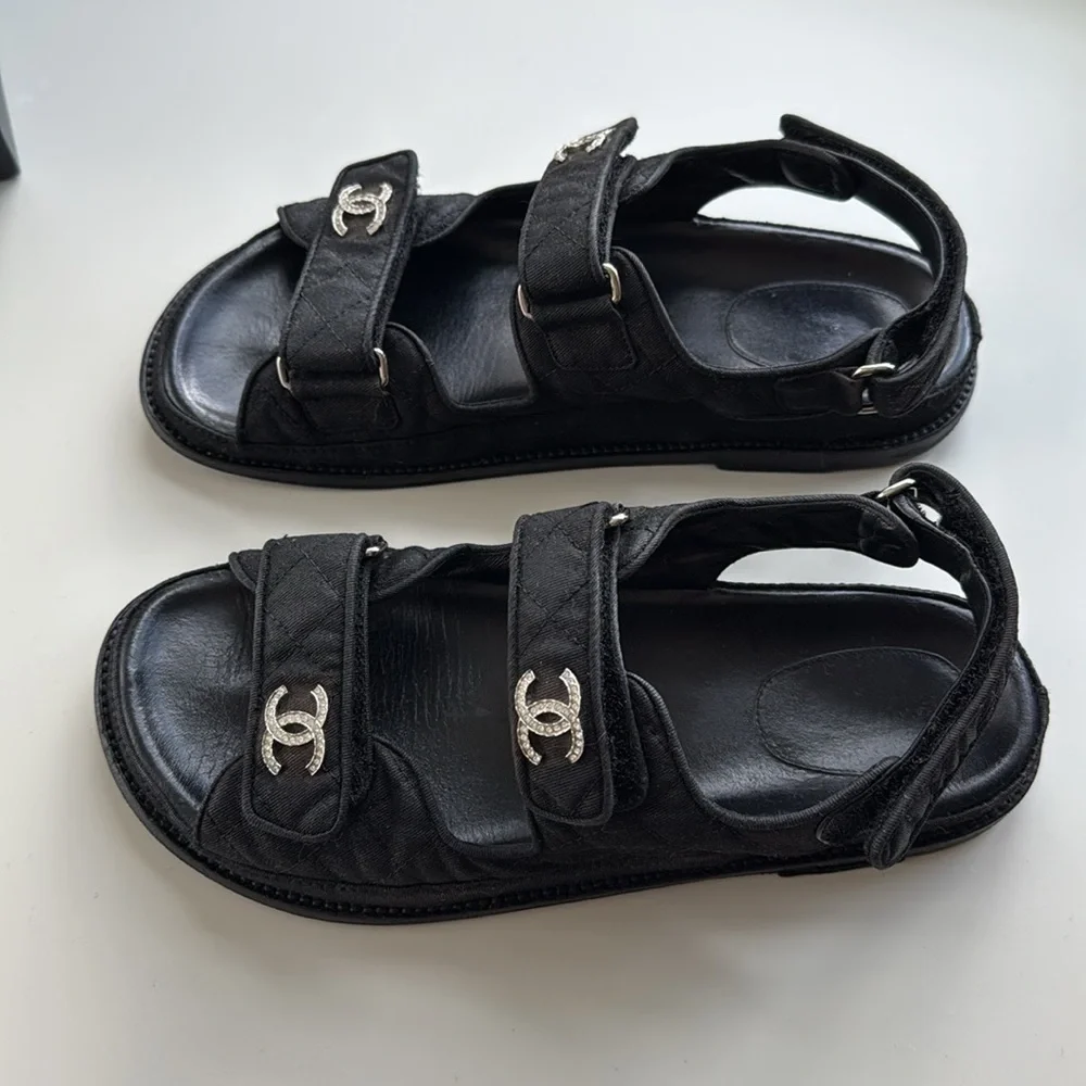 CHANEL classic dad
