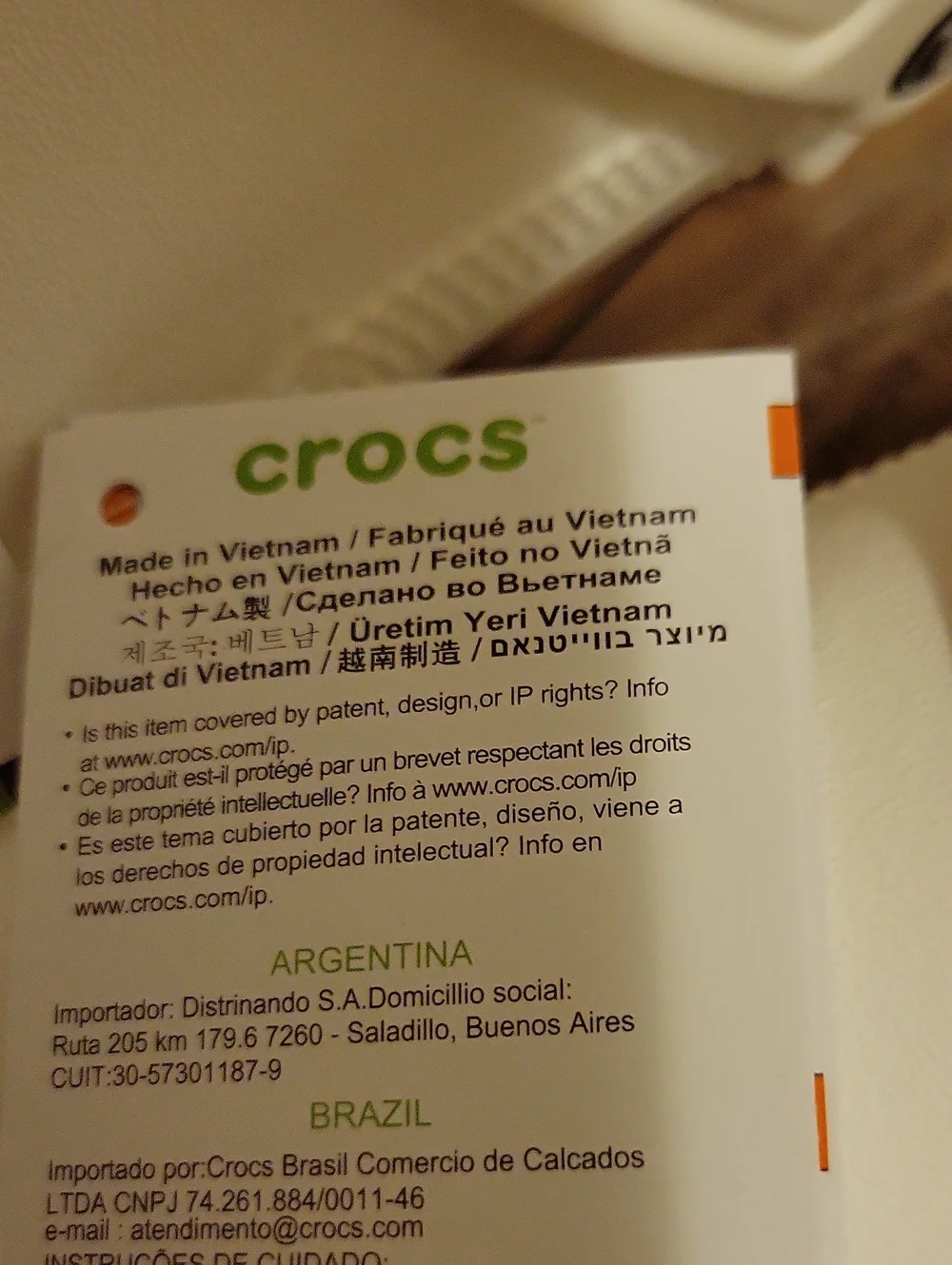 CROCS nwt unisex