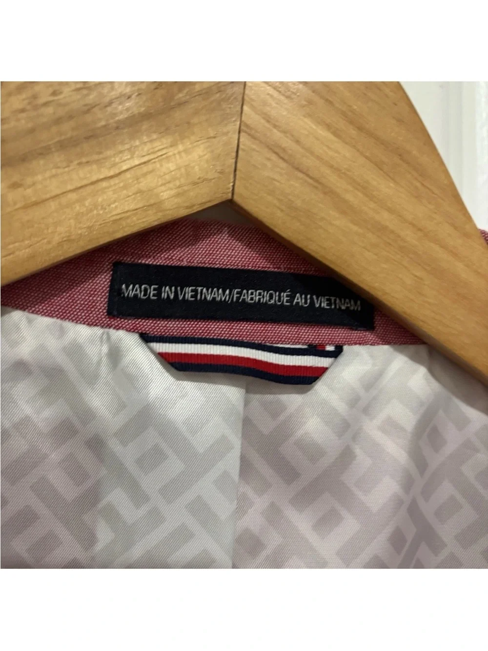 Tommy Hilfiger stylish single