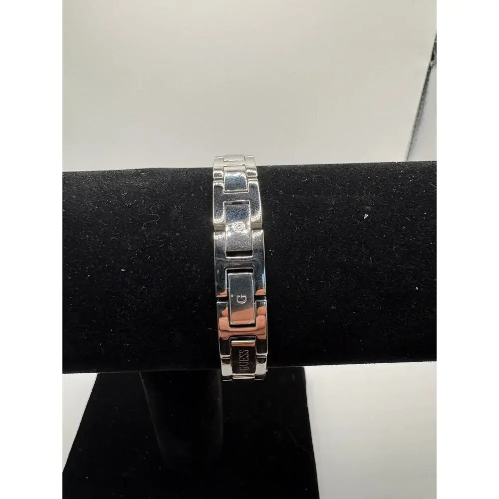Guess women watch